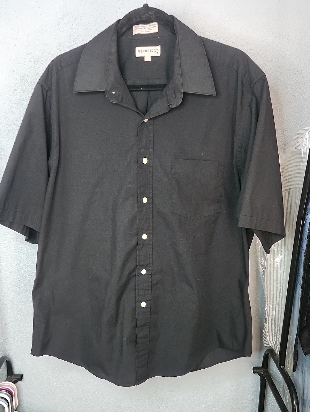 Windridge Men's Short-Sleeve Button-Up Shirt — Black